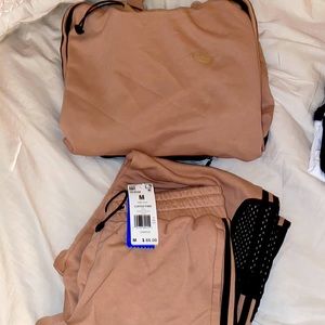 Brand new Adidas sweatsuit